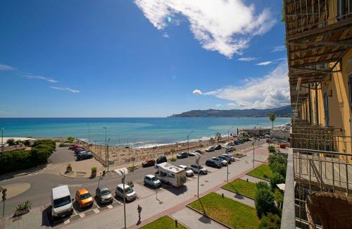 Savona Apartamento | Casa "il Gabbiano Blu"