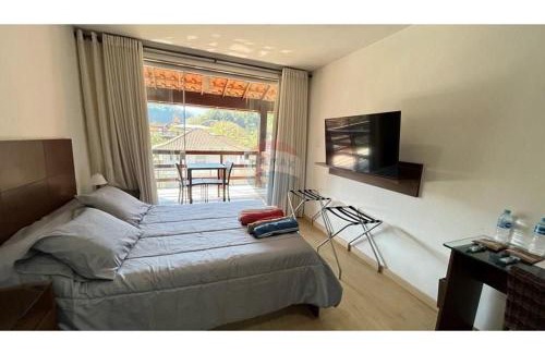 Petropolis Casa | Casa Indaiá