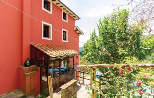 Camaiore Casa | Casa Iris - Versilia, Holiday Home With Pool