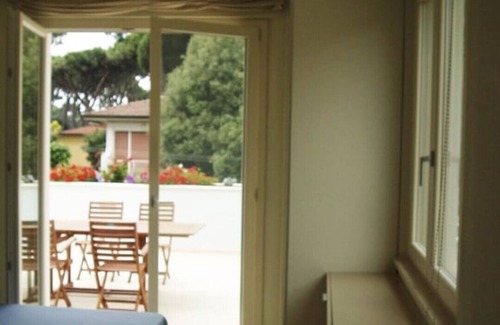 Lido di Camaiore Apartamento | Casa Iris, wonderful terrace close to the seaside