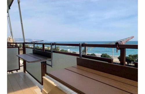 Borghetto Santo Spirito Apartamento | Casa Isa a 30 metri dalla spiaggia