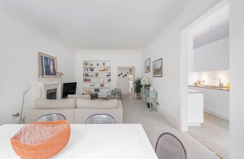 Churchill Apartamento | Casa Italia next Sloane Square & Harrods with WashMachine