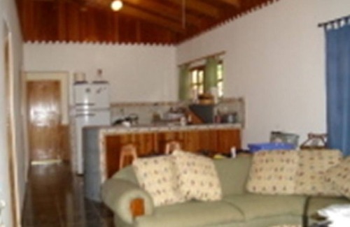 Barú Casa | Casa Jane in Alfombra / Tinamastes