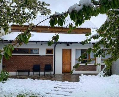 Esquel Casa | Casa Jardin Adesmia