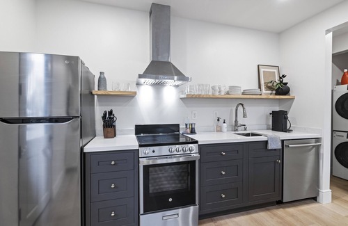 Laguna Apartamento | Casa Jardin Unit 4-Boutique Suite in Downtown Santa Barbara