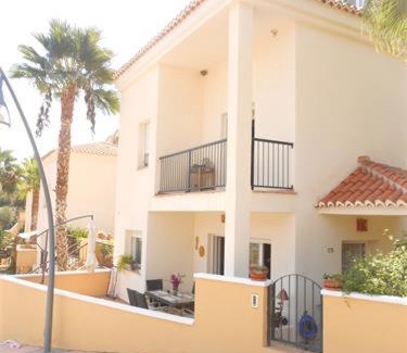 Velilla-Taramay Casa | Casa Jazmín Fuentes de Almuñecar