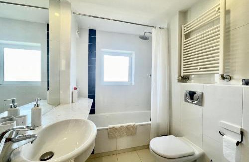 Mato Serrao Casa | Casa JC - spacious with wifi