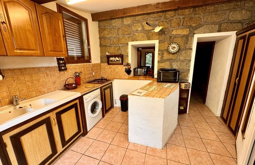 Monacia-d'Aullene Apartamento | Casa Jeannot 35m2, 2/3 pers, 60m2 enclosed garden, private parking space
