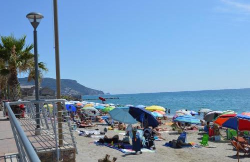 Vado Ligure Apartamento | Casa Jenny