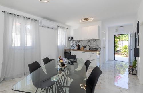 Premantura Villa | Casa Joy