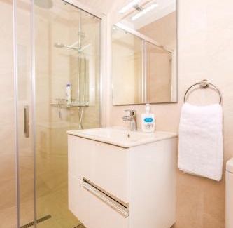 Javea Casa | Casa Juana is a modern, luxury, exclusive, 6 bedroom villa.