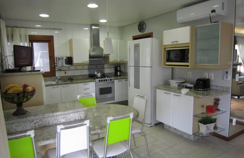 Jurere Casa | Casa 6 dorm, aire acondicionado. Pis. 17 personas Jurerē Fpolis bajar $ 1. 490. 00 min 3 diar