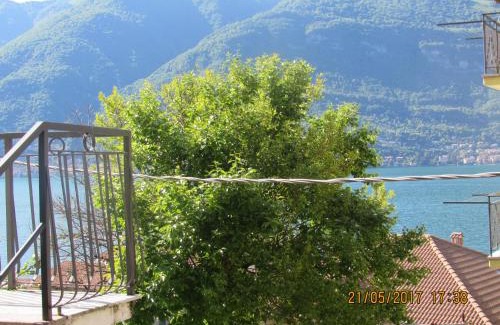 Lezzeno Apartamento | Casa Katia