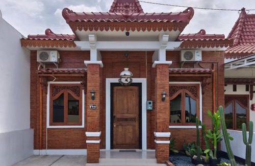 Prambanan Apartamento | Casa Kusuma