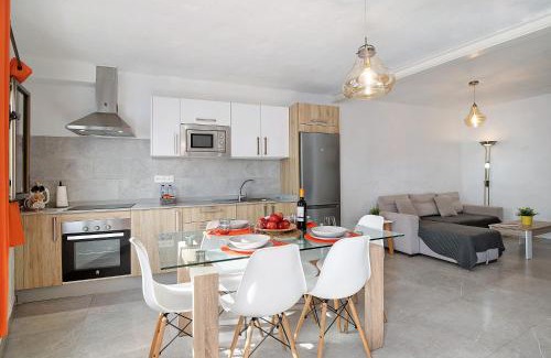 La Santa Casa | Casa Lía