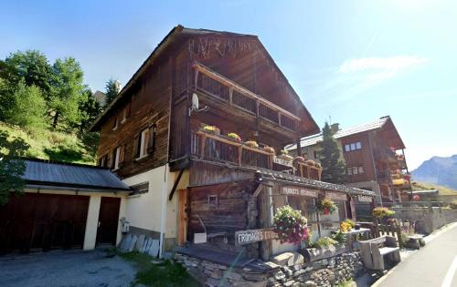 Saint-Veran Apartamento | Casa-La Carotto Appartement pour 6 dans chalet