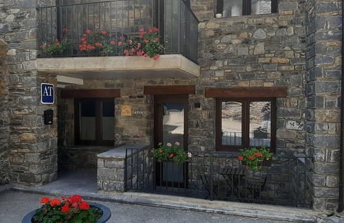 Sahun Apartamento | Casa la Era - Apartamento La Llorigueta - Encantador dúplex bajo cubierta