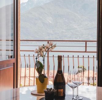 Musso Apartamento | CASA LA MONTIVA - Musso Como Lake Apartment with view