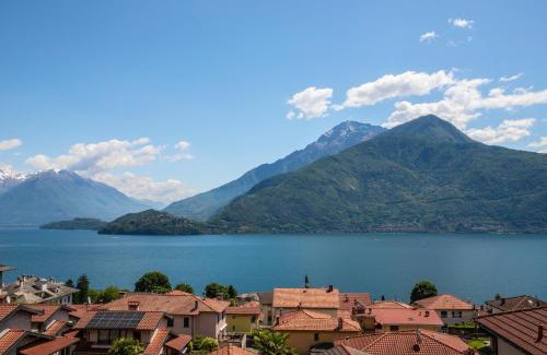 Musso Apartamento | CASA LA MONTIVA - Musso Como Lake Apartment with view