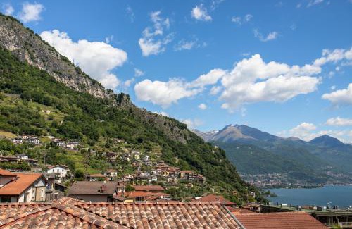 Musso Apartamento | CASA LA MONTIVA - Musso Como Lake Apartment with view