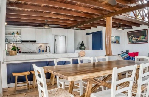 Cerro Plano Villa | Charming 3-bedroom house with AC, WiFi in brilliant Puntarenas