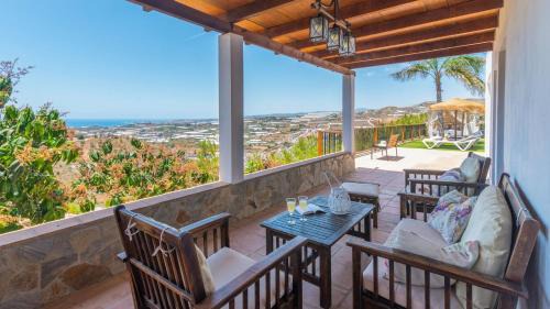 Algarrobo Casa | Casa La Yedra Algarrobo by Ruralidays