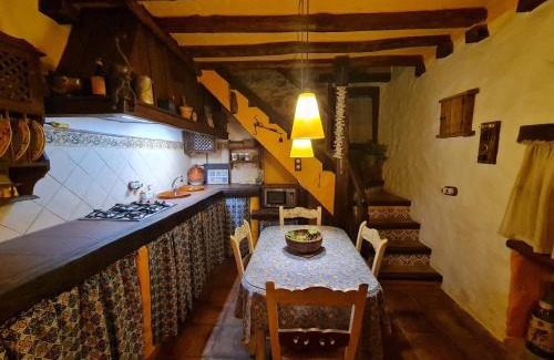 Benarraba Casa | Casa La Yedra by CasaTuristica