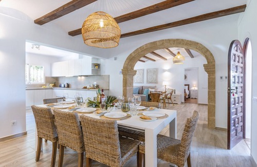 Montgo de Toscamar Villa | Casa Ladera - Elegante villa en las laderas del Montgó