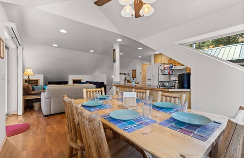 Rathdrum Casa | Casa Lakes: Snowmobiling, Private Dock, Lake View, Fire Pit, Close to Silverwood!