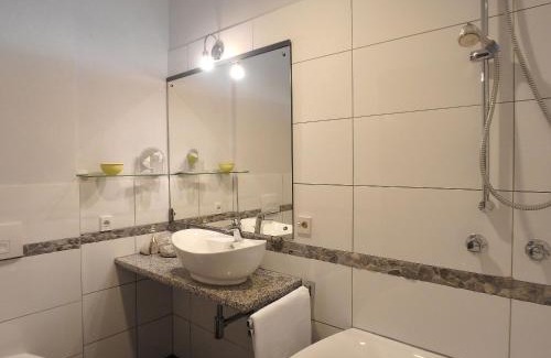 Porto Valtravaglia Casa | Casa Laluni