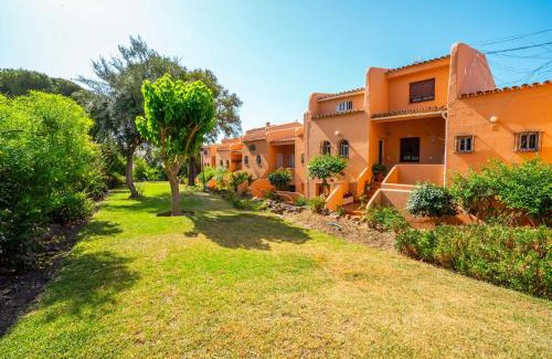 Urbanización Puerto de Estepona Apartamento | Casa Lara