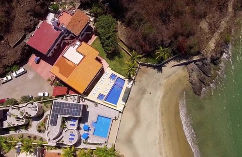 Los Ayala Casa | Casa las Mariposas Bungalow 2