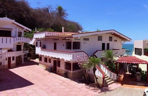Los Ayala Apartamento | Casa las Mariposas Bungalow 10