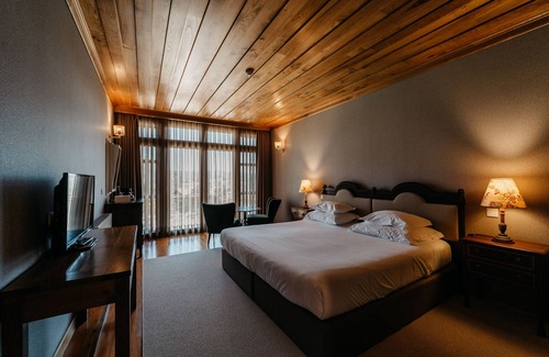 Amares Casa | Casa Lata - Wine & Tourism