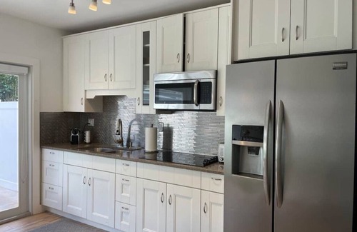 Biscayne Park Casa | Casa Laura Miami * Family friendly * Amazing Patio.BBQ.Minutes to Beaches.