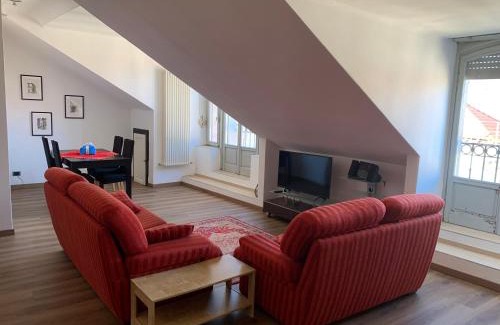 Luino Apartamento | Casa LEA