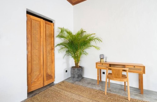 Batu Bolong Villa | Casa Leblon