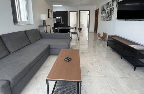 Swieqi Casa | Casa Leon Malta