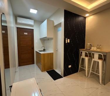 Imus Apartamento | Casa Leveria Unit 8 with Balcony, Inquire Parking Availability