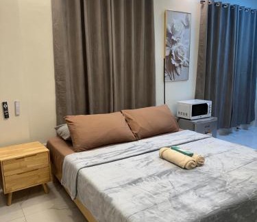 Imus Apartamento | Casa Leveria Unit 9 with Balcony, Inquire Parking Availability