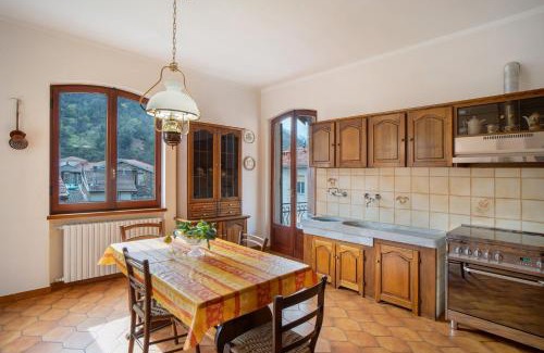 Vessalico Apartamento | Casa Lilli