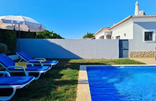Carvoeiro Casa | Casa Limão - Private Pool - Beach & Center (650m)