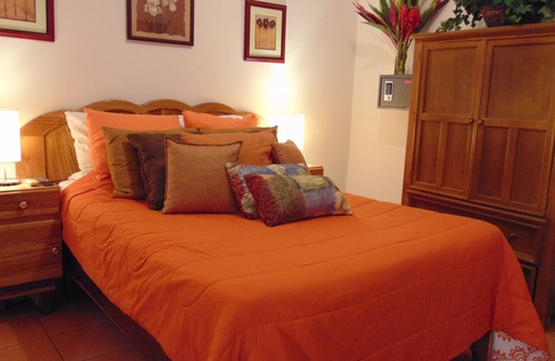 Pavas Cama Y Desayuno | Casa Lima B&B Habitación Ejecutiva # 6