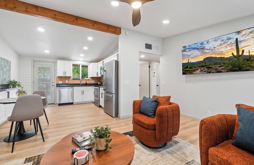 Campus Farm Casa | Casa Limbo: 2BD/1BA Cozy Desert Retreat, UofA Campus Farm/St. Phillip's Plaza