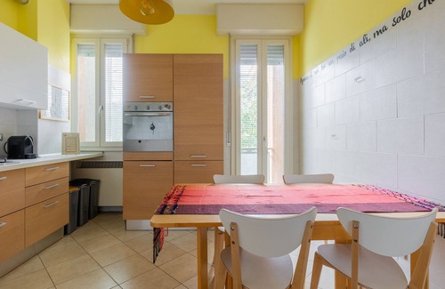Savena Apartamento | Misa 26 - Lemon House