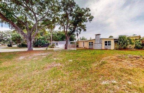 Summerfield Casa | Casa Linda, Stunning Country Experience, Powered By Nature & Natural Sunlight.