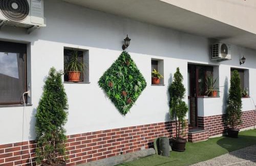 Tirgu Jiu Casa | Casa Lipianu