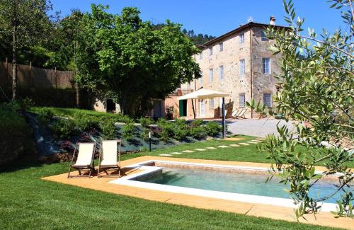 Pieve di Compito Casa | Casa Locci