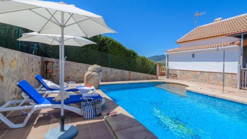 Alozaina Villa | Casa Los Valles Alozaina by Ruralidays