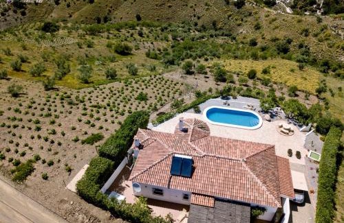 Canillas de Aceituno Casa | Casa lucía